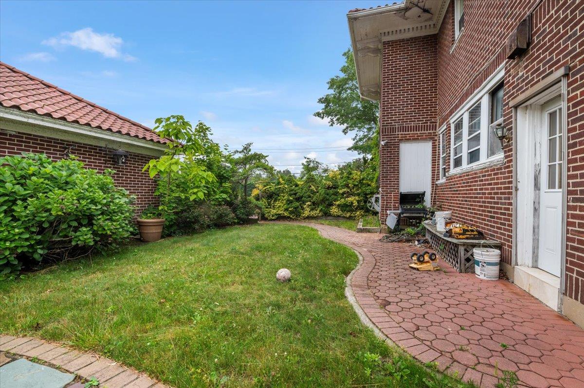 #20 photo, 345 Broadway, ナッソー郡 Lawrence , NY 11559