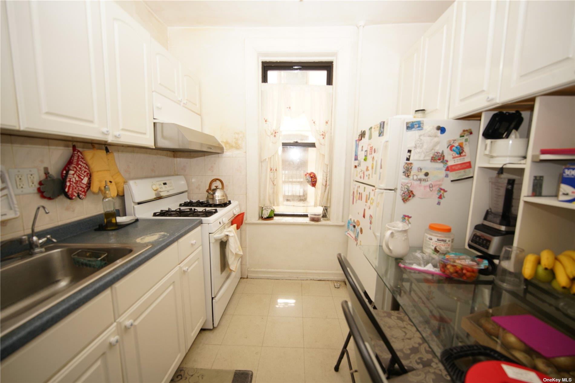 #8 photo, 40-45 99th Street, クイーンズ区 Corona , NY 11368