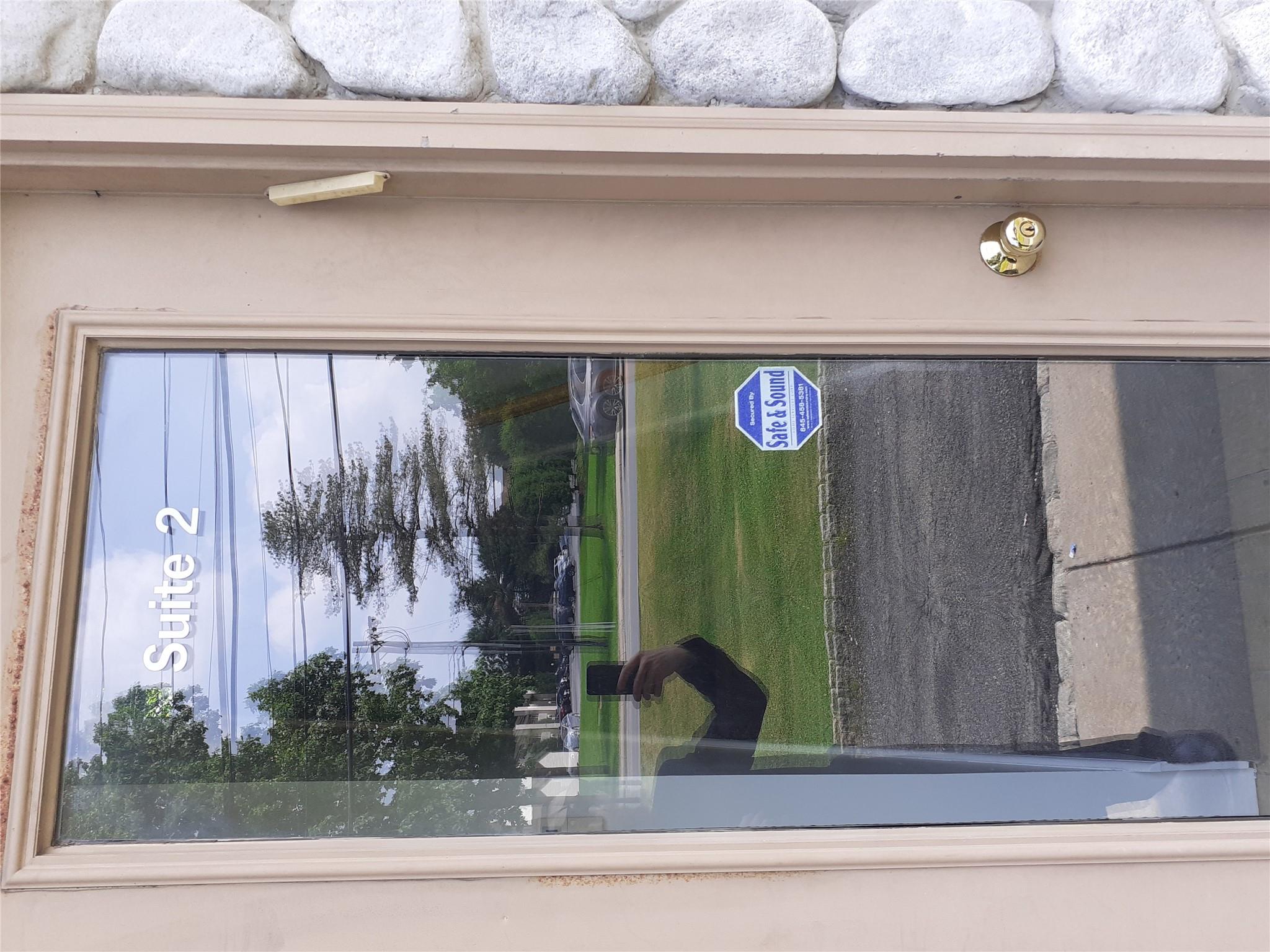 #3 photo, 11 West Avenue, Chester , NY 10918