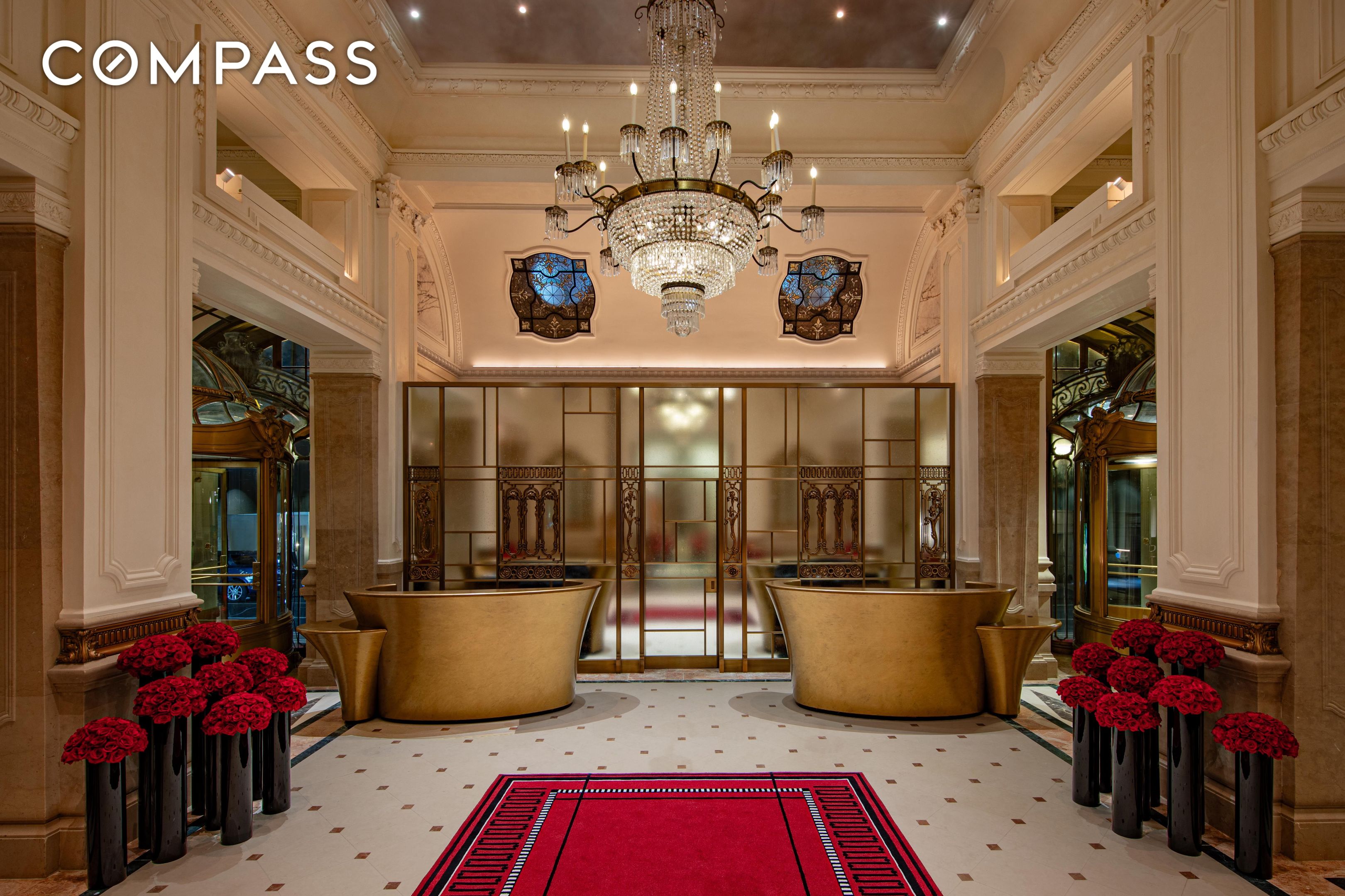 #11 photo, 2 E 55th Street, マンハッタン Midtown East , NY 10022