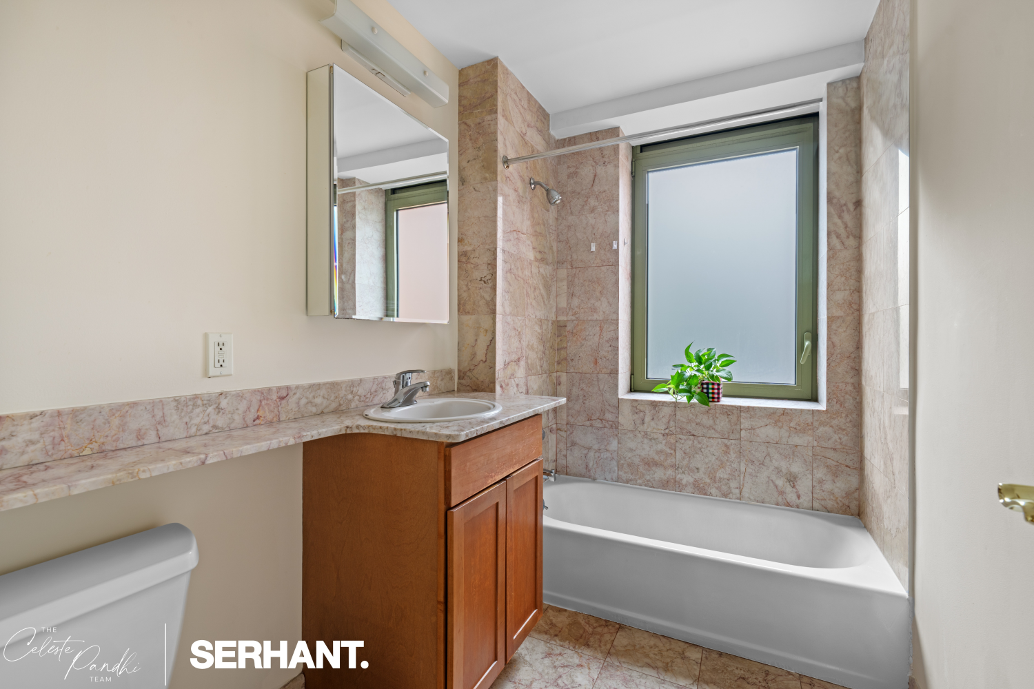 #19 photo, 2132 2ND Avenue, マンハッタン East Harlem , NY 10029