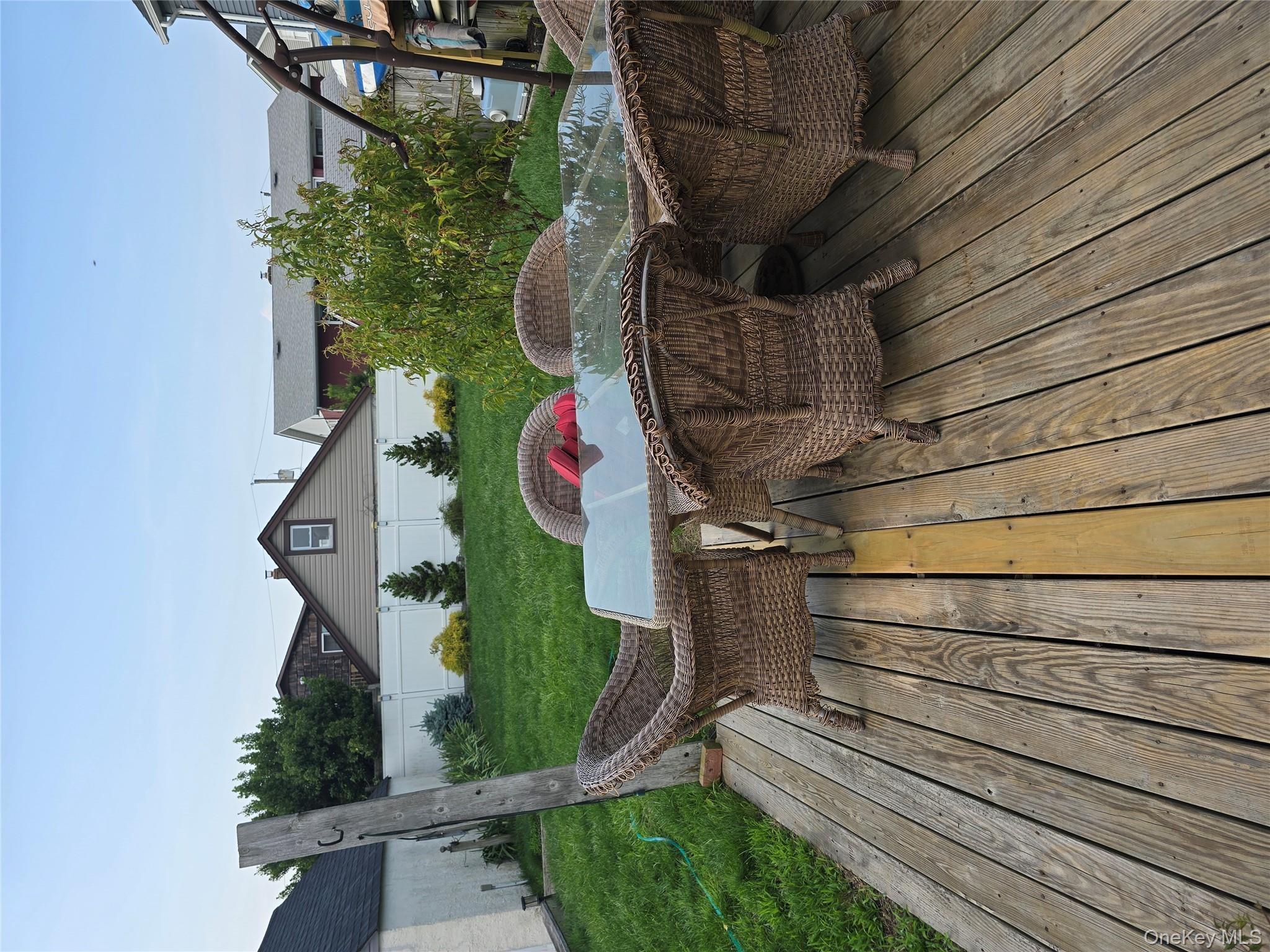 #3 photo, 18 Julian Place, ナッソー郡 Island Park , NY 11558