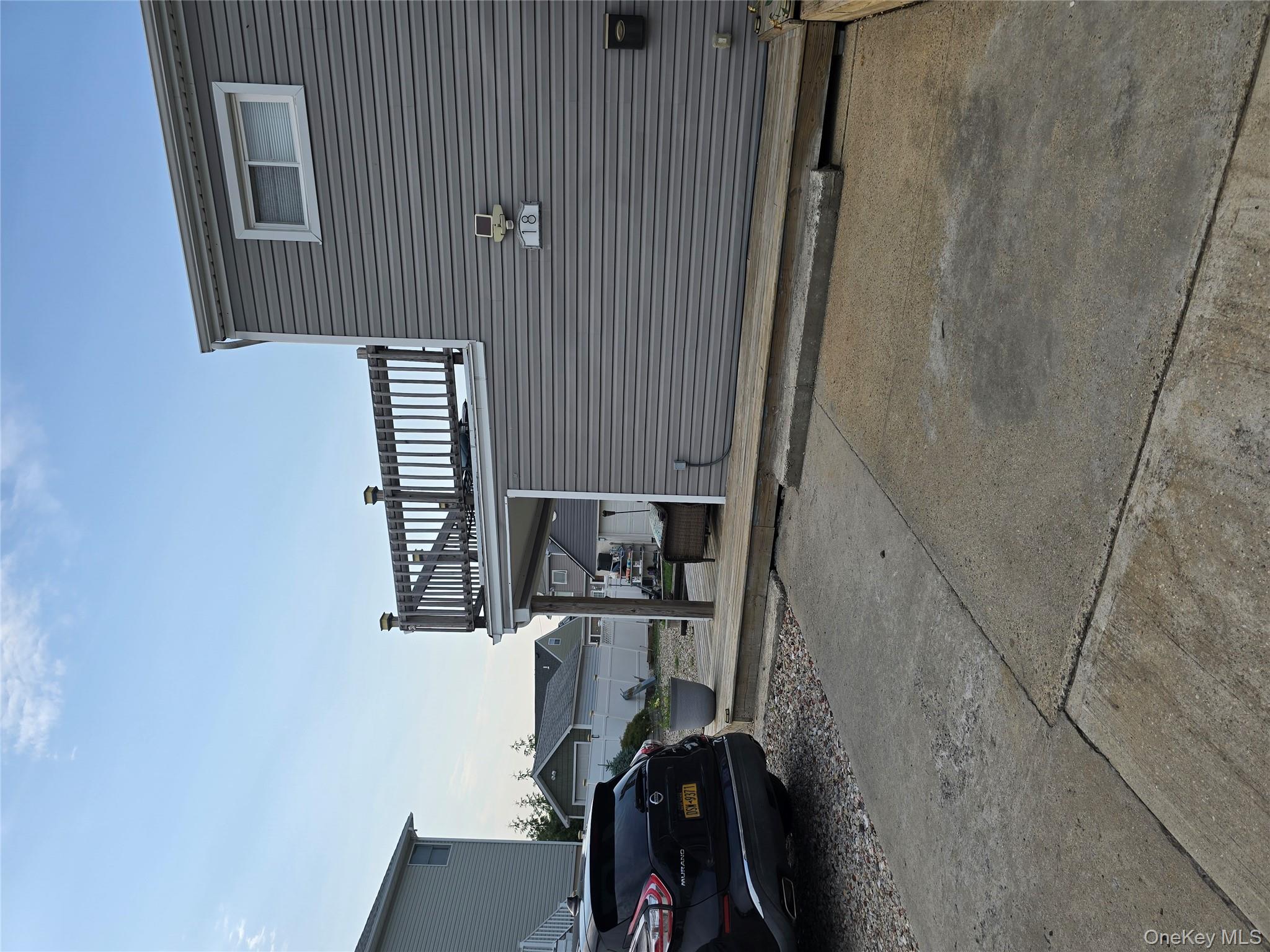 #4 photo, 18 Julian Place, ナッソー郡 Island Park , NY 11558