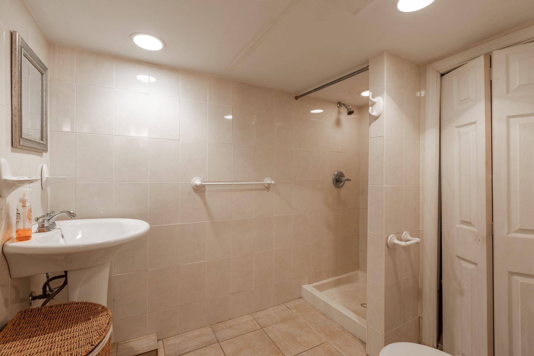 #20 photo, 136 Sturges Street, スタテンアイランド Staten Island , NY 10314