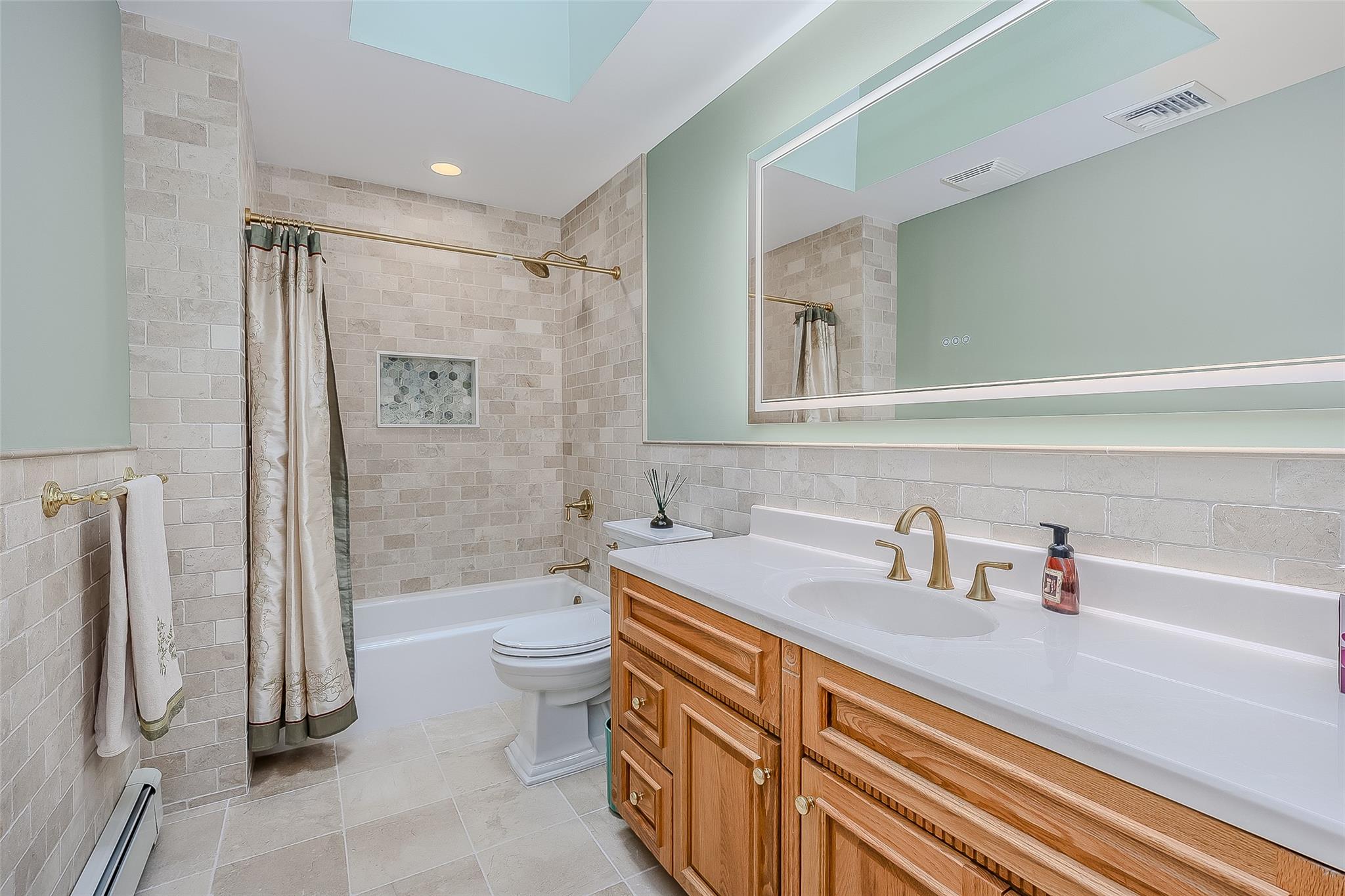 #11 photo, 101 Wilson Drive, Port Jefferson Village , NY 11777