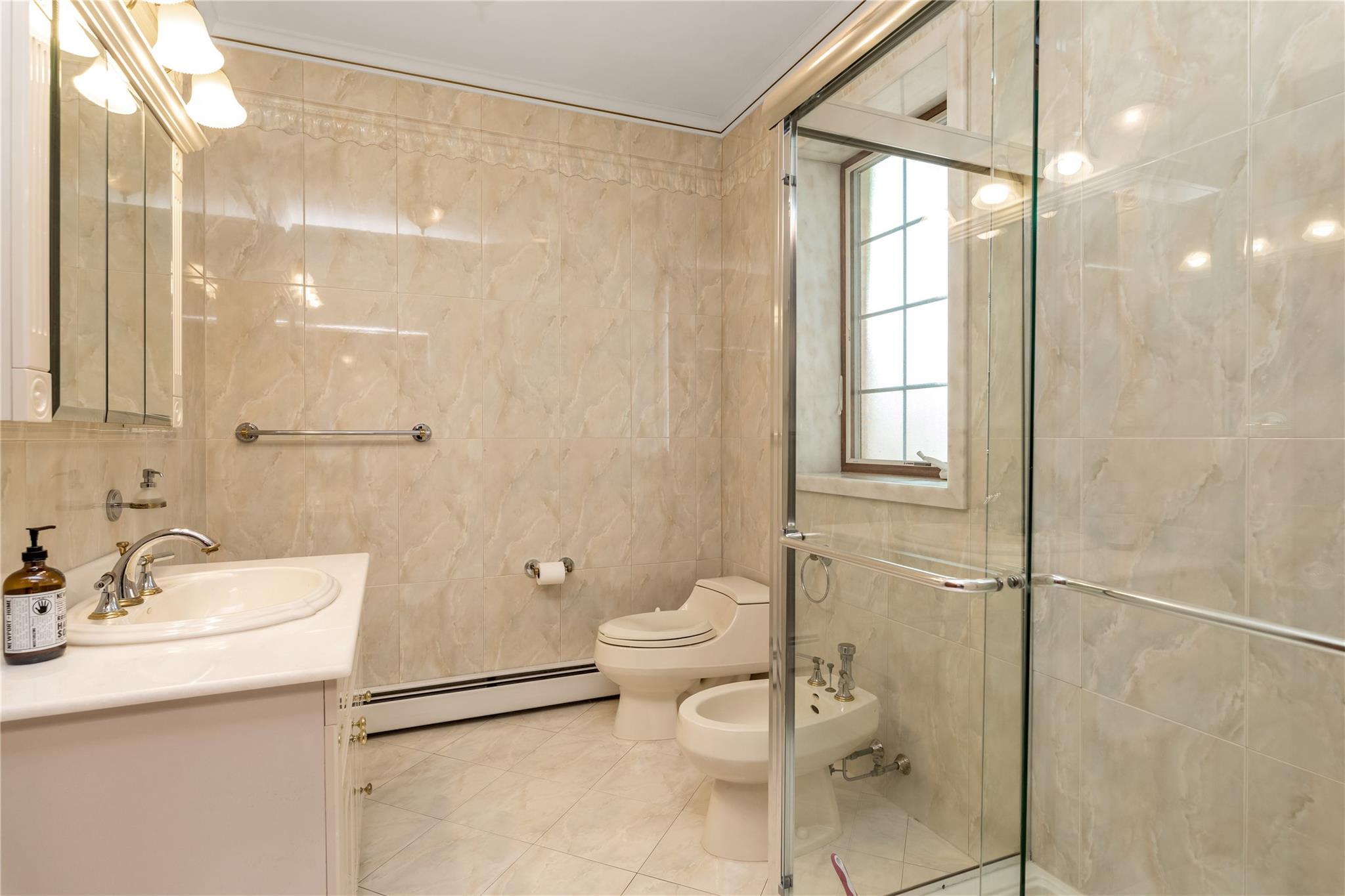 #7 photo, 1338 Kearney Avenue, ブロンクス区 Bronx , NY 10465