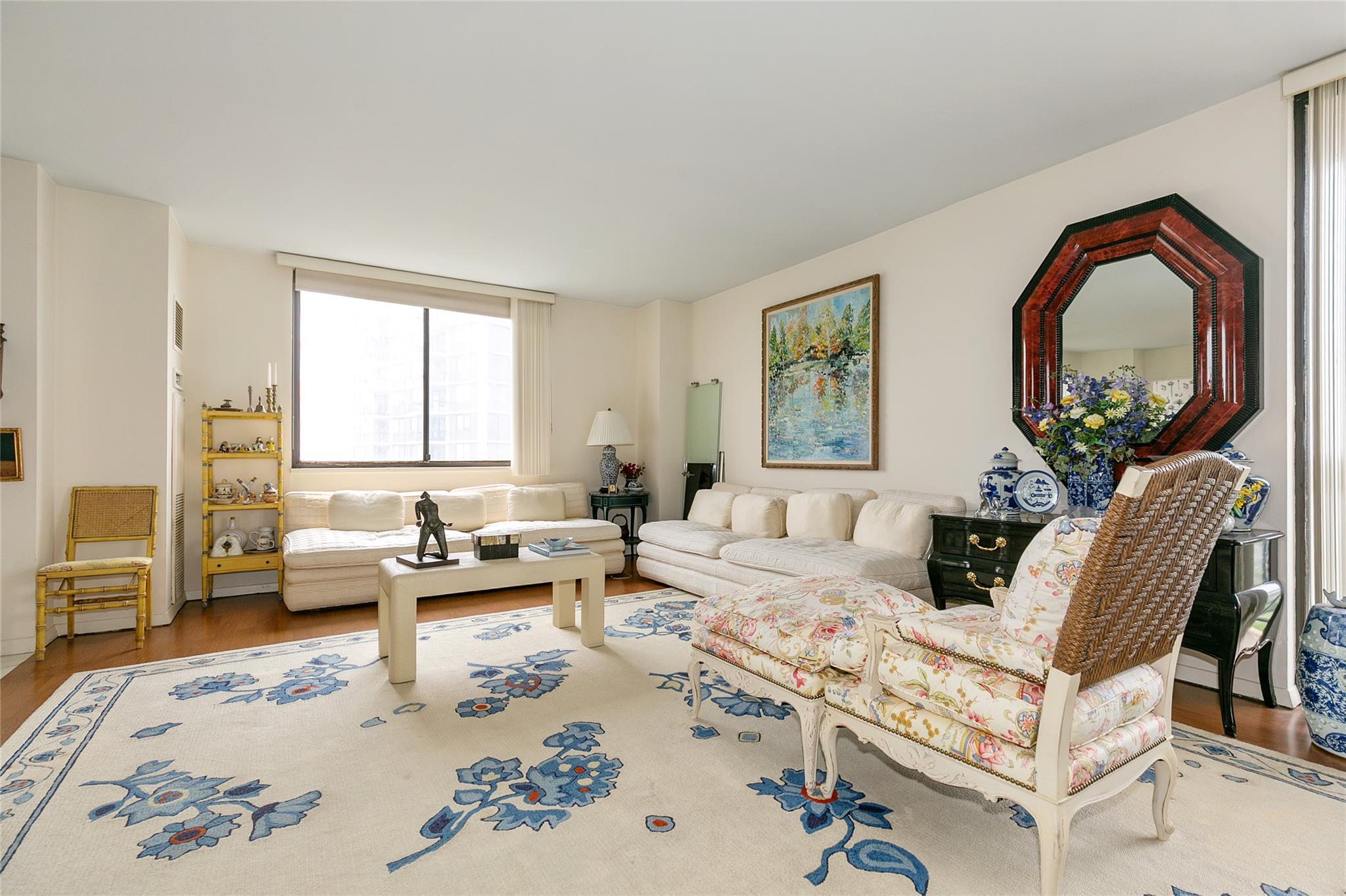 #11 photo, 271-10 Grand Central Parkway, クイーンズ区 Floral Park , NY 11005