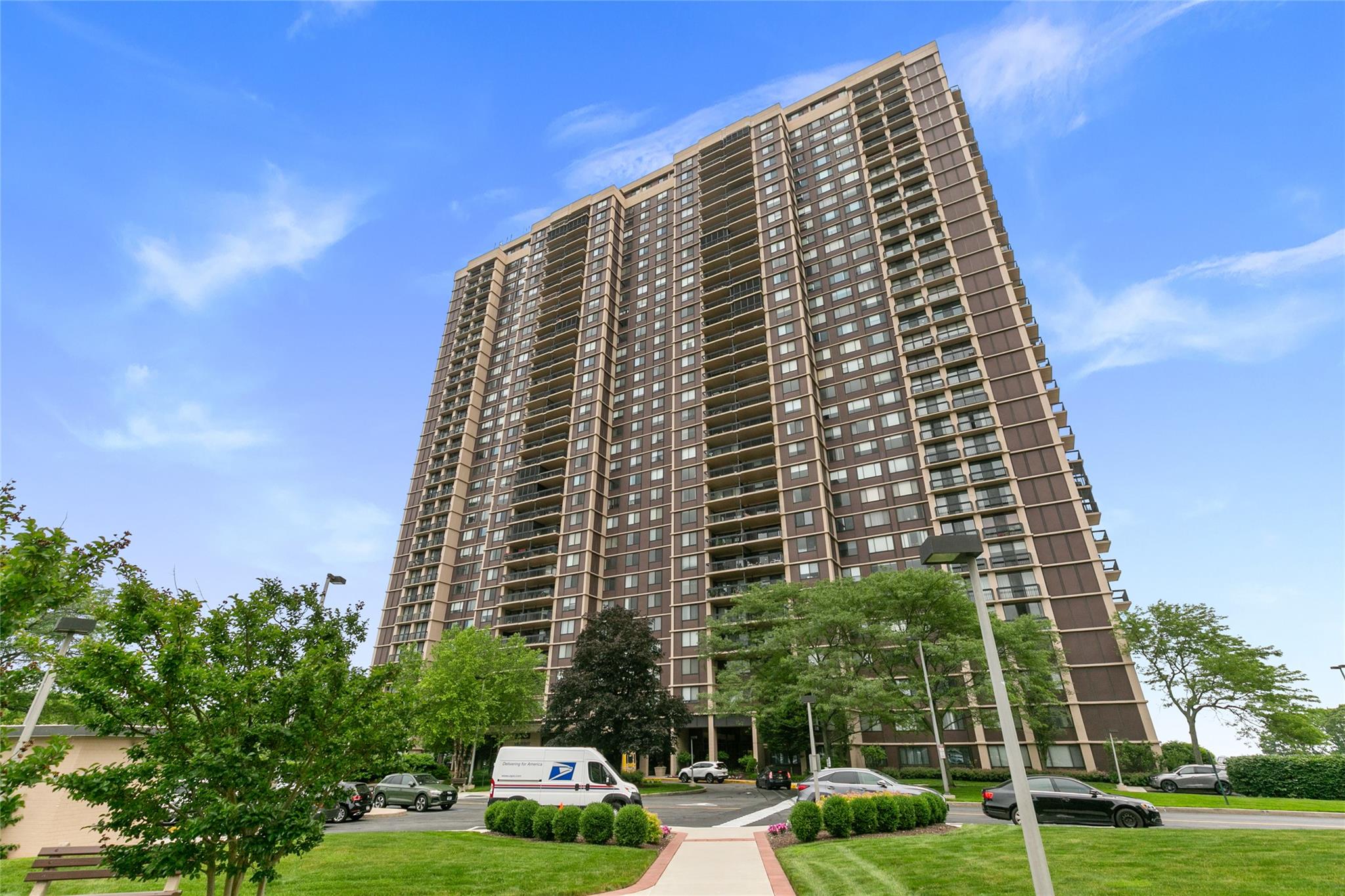 #2 photo, 271-10 Grand Central Parkway, クイーンズ区 Floral Park , NY 11005