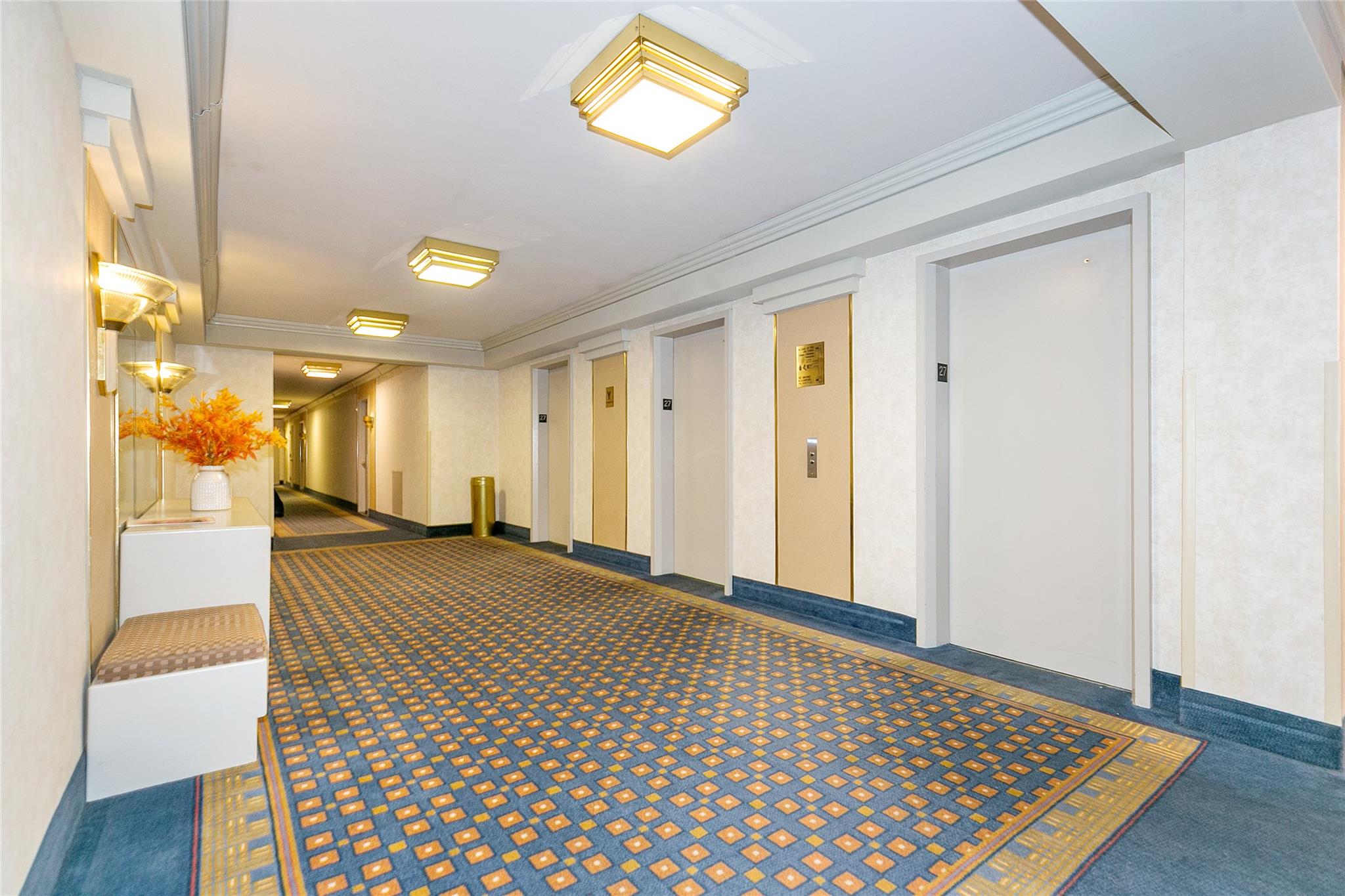 #6 photo, 271-10 Grand Central Parkway, クイーンズ区 Floral Park , NY 11005