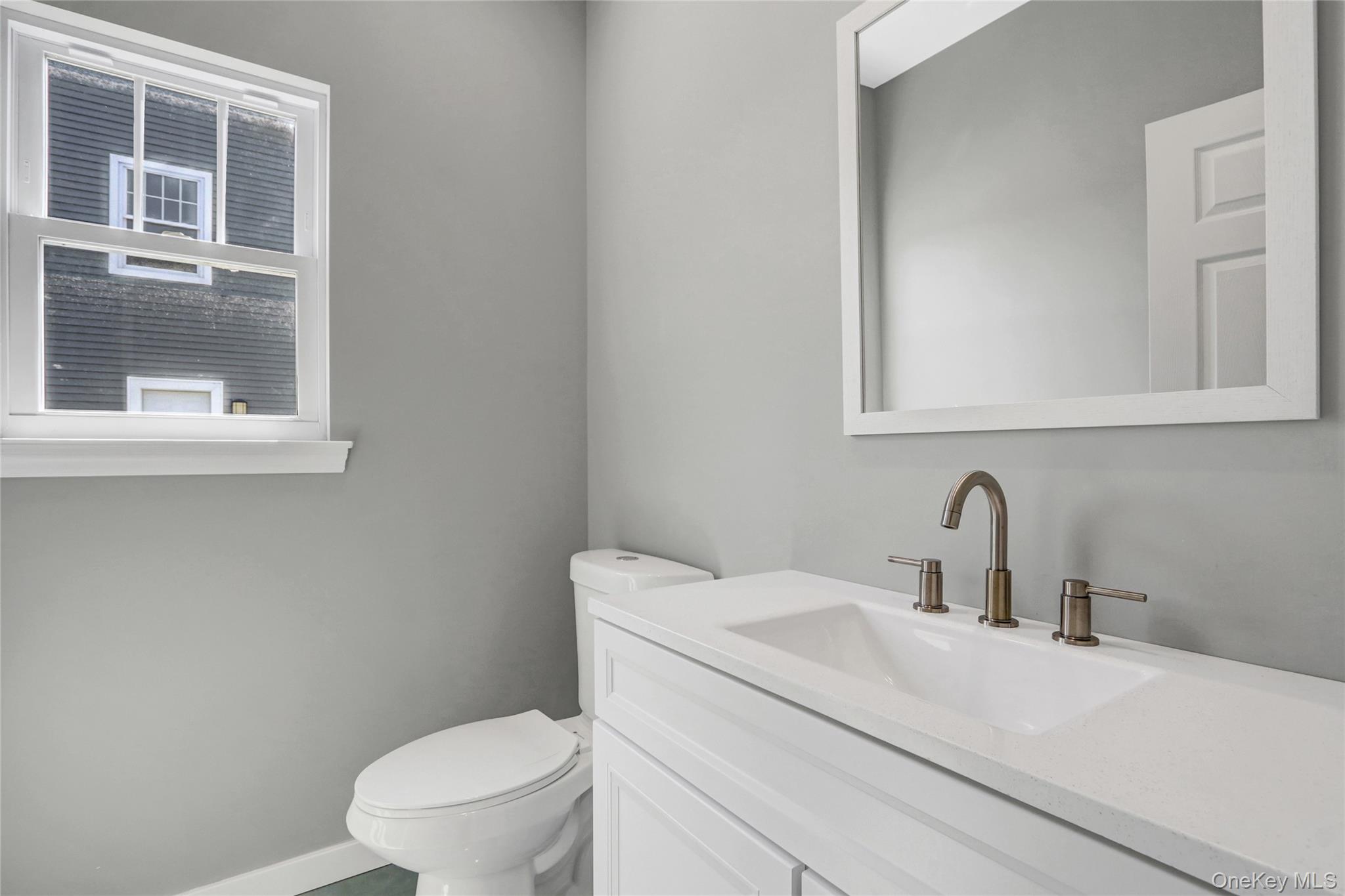 #18 photo, 2941 Moreland Avenue, ナッソー郡 Oceanside , NY 11572