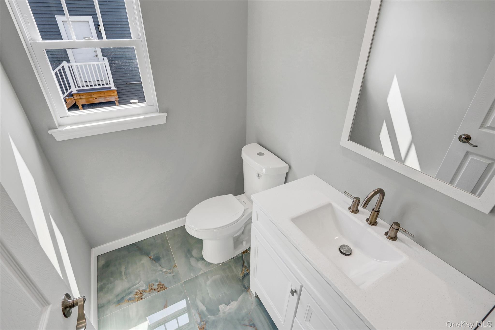 #19 photo, 2941 Moreland Avenue, ナッソー郡 Oceanside , NY 11572