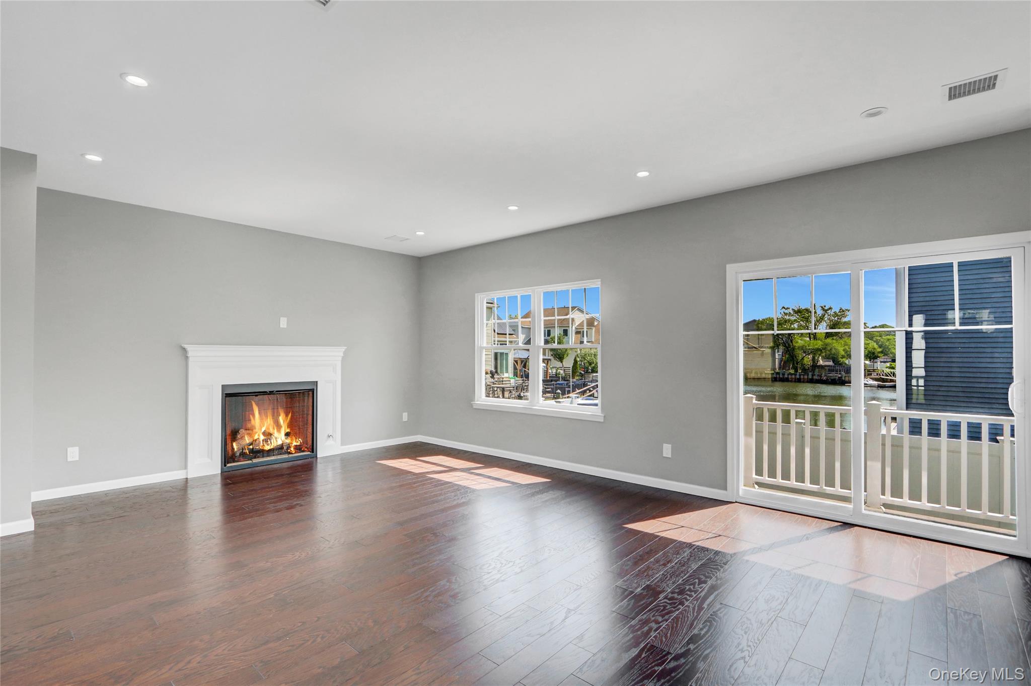 #7 photo, 2941 Moreland Avenue, ナッソー郡 Oceanside , NY 11572