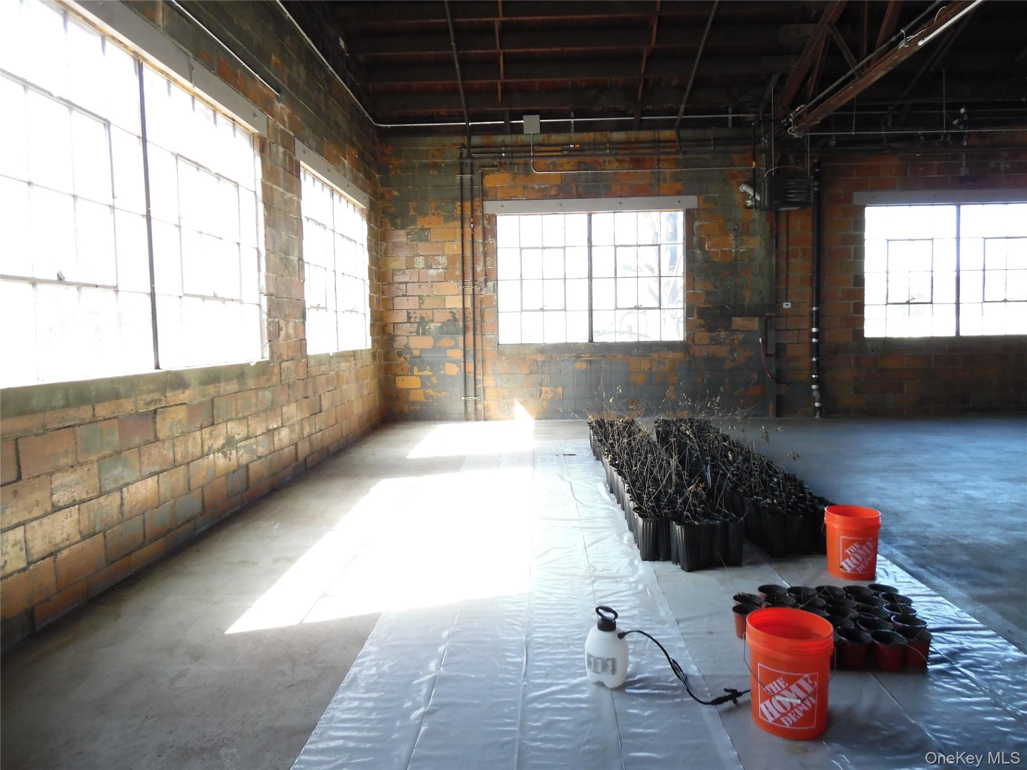 #16 photo, 397 Broadway, Monticello , NY 12701