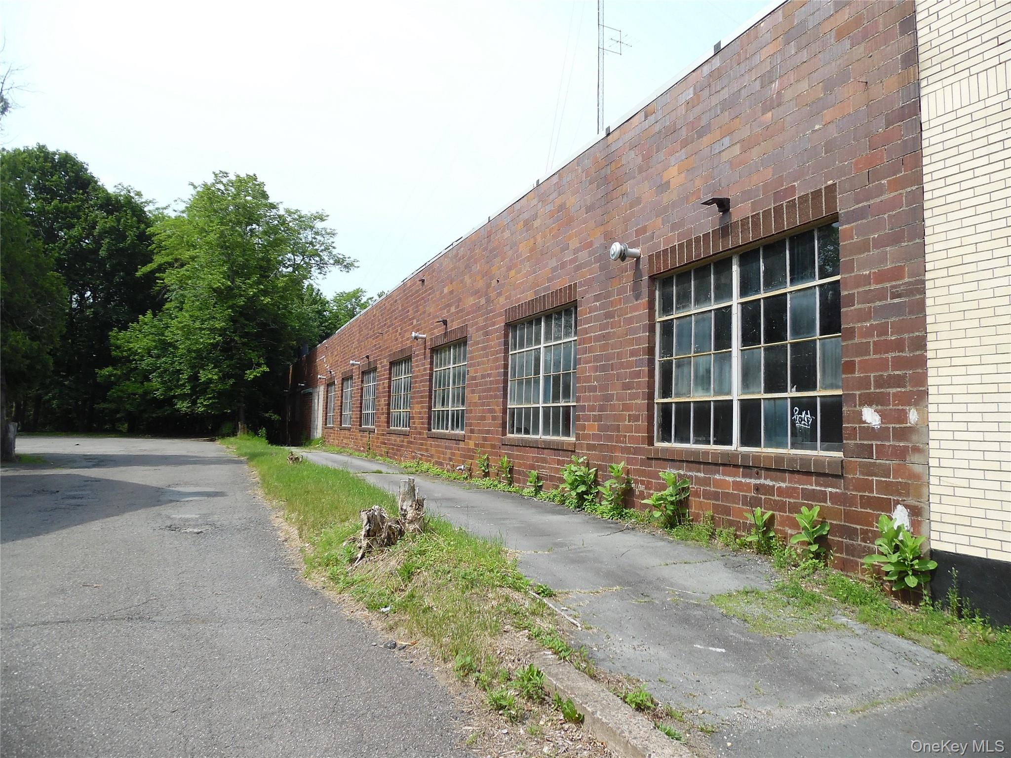 #3 photo, 397 Broadway, Monticello , NY 12701