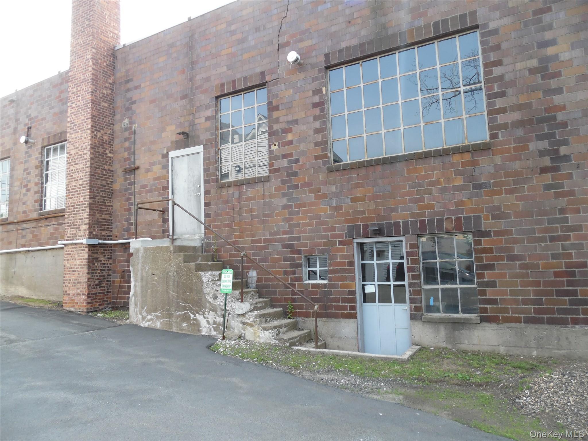 #8 photo, 397 Broadway, Monticello , NY 12701