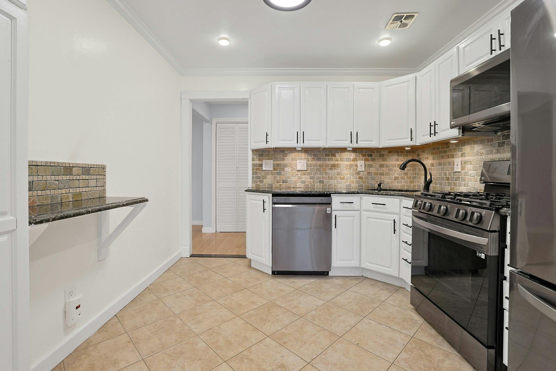 #1 photo, 23 Country Club Lane, 紐約州 Pomona , NY 10970