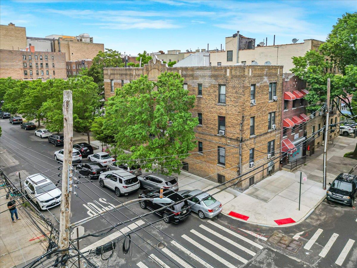 #3 photo, 3004 Cruger Avenue, ブロンクス区 Bronx , NY 10467