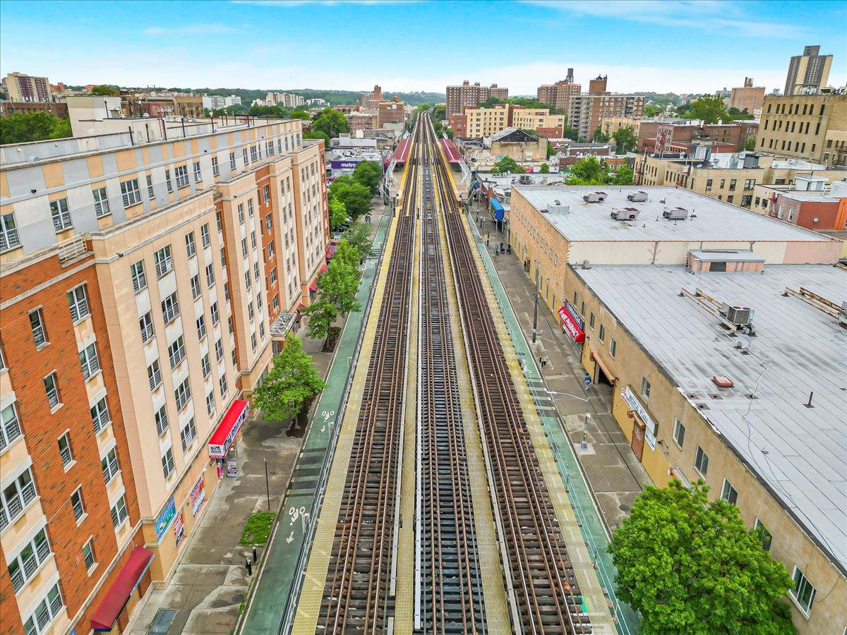 #7 photo, 3004 Cruger Avenue, ブロンクス区 Bronx , NY 10467