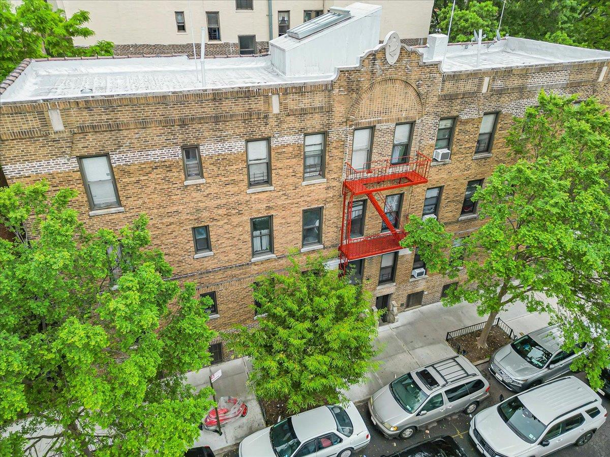 #9 photo, 3004 Cruger Avenue, ブロンクス区 Bronx , NY 10467