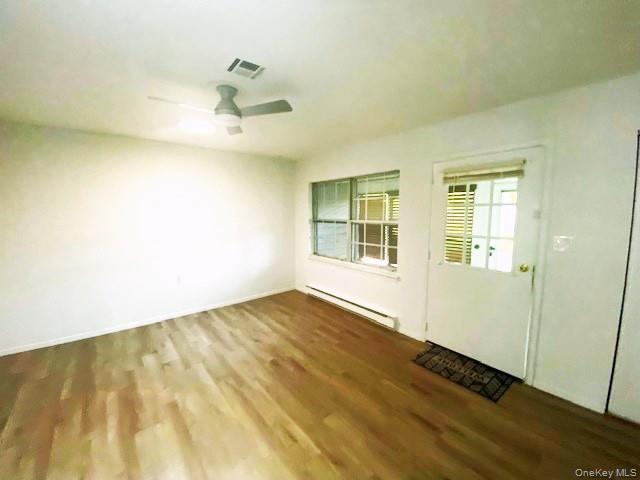 #12 photo, 259 Newcastle Court, サフォーク郡 Ridge , NY 11961