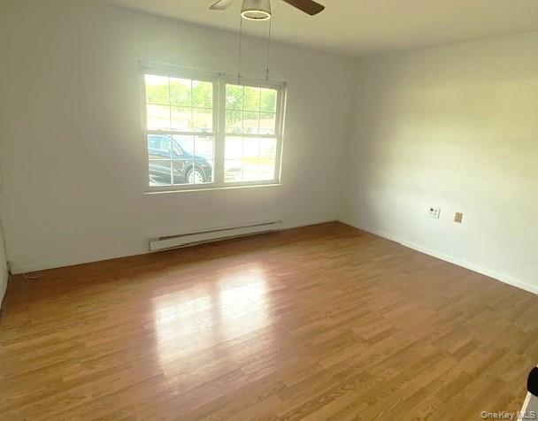 #14 photo, 259 Newcastle Court, サフォーク郡 Ridge , NY 11961