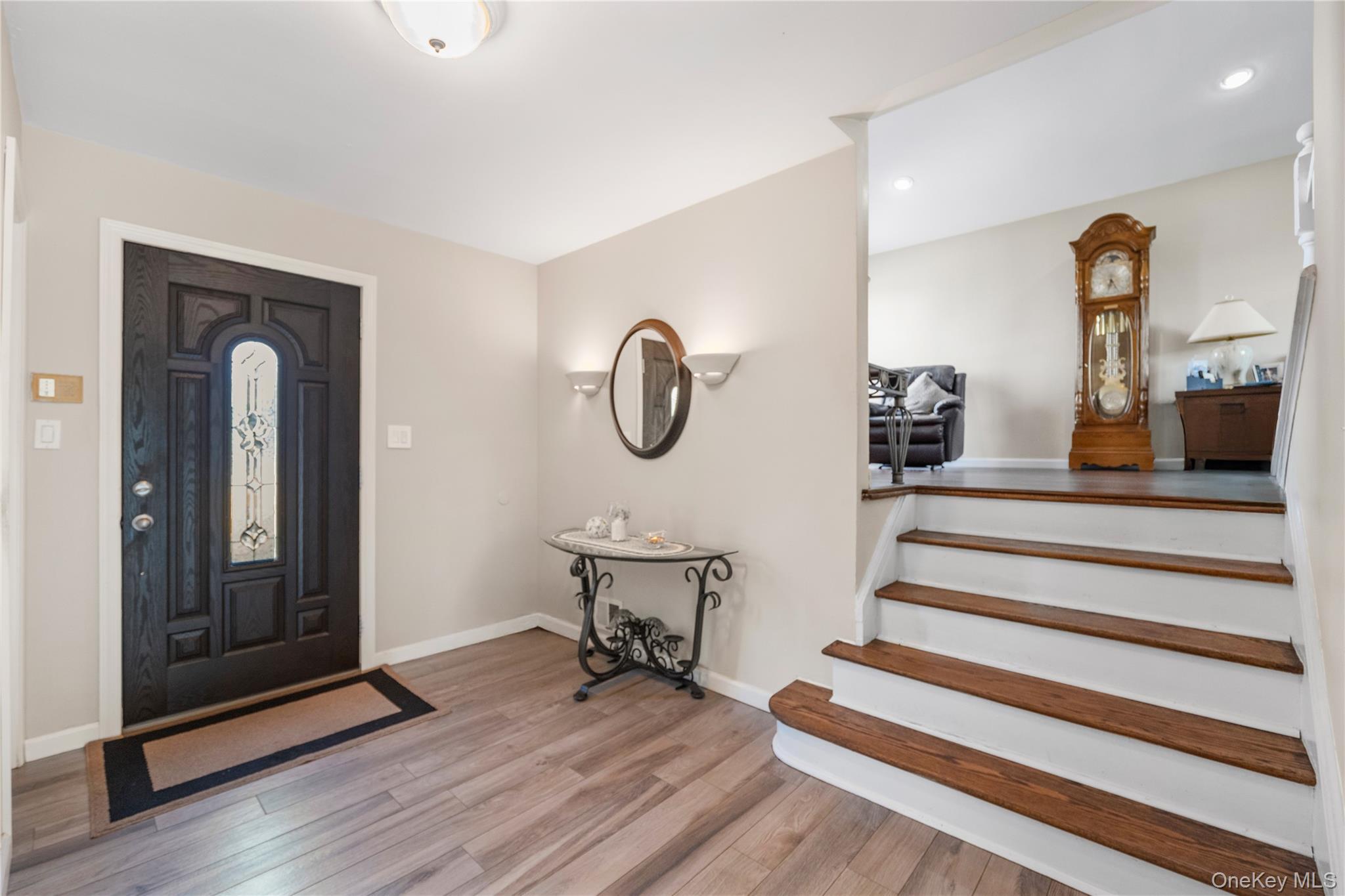 #12 photo, 360 Locust Avenue, サフォーク郡 Oakdale , NY 11769