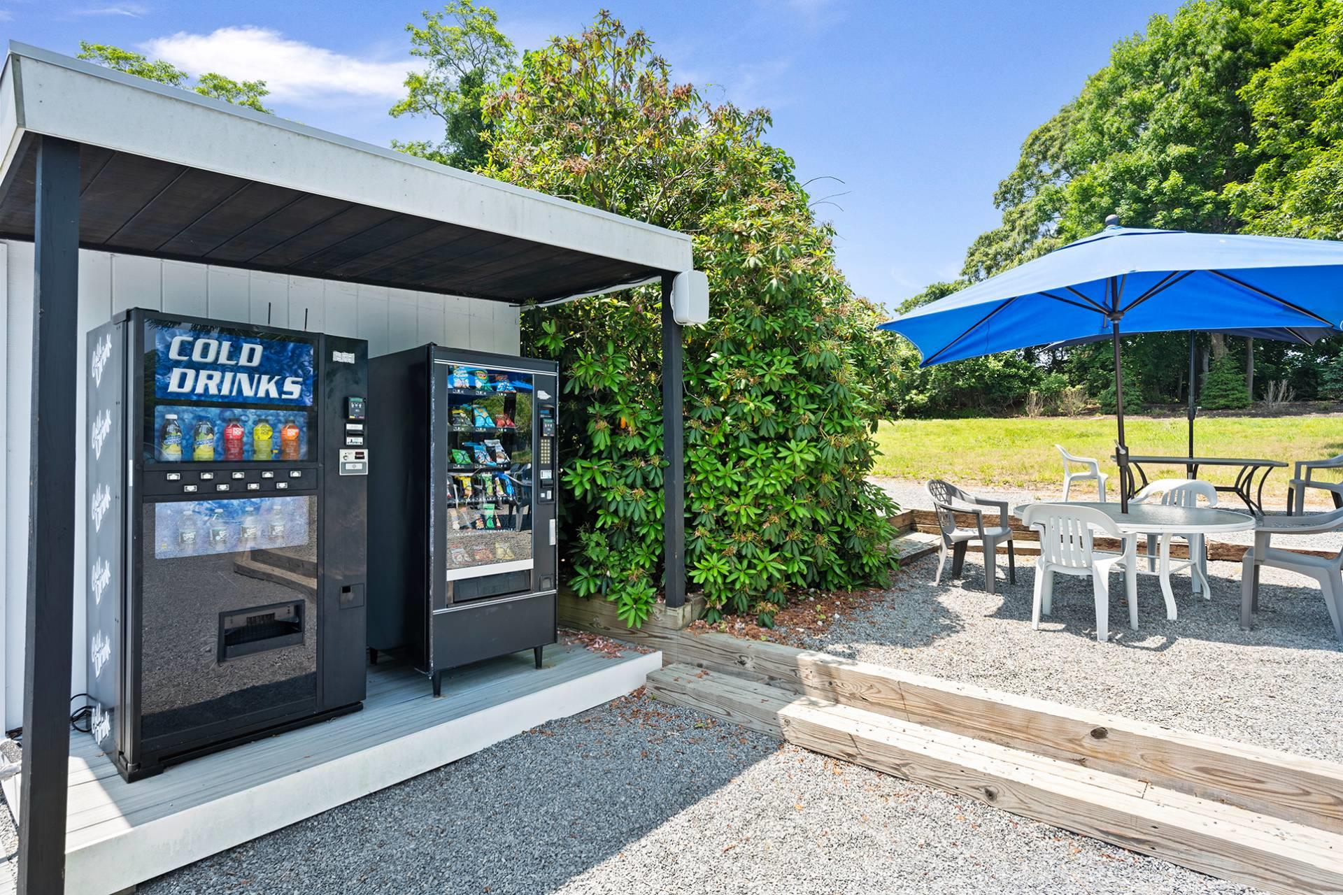 #15 photo, 142 Montauk Highway, サフォーク郡 Westhampton , NY 11977