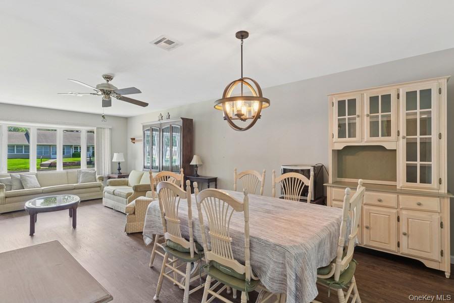 #9 photo, 96 Enfield Court, サフォーク郡 Ridge , NY 11961