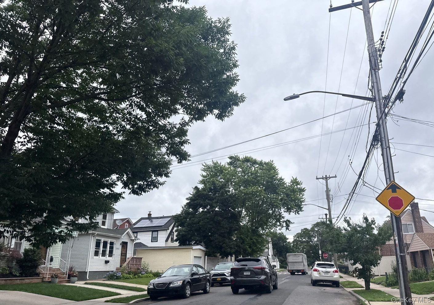 #4 photo, 225-09 107th Avenue, クイーンズ区 Queens Village , NY 11429