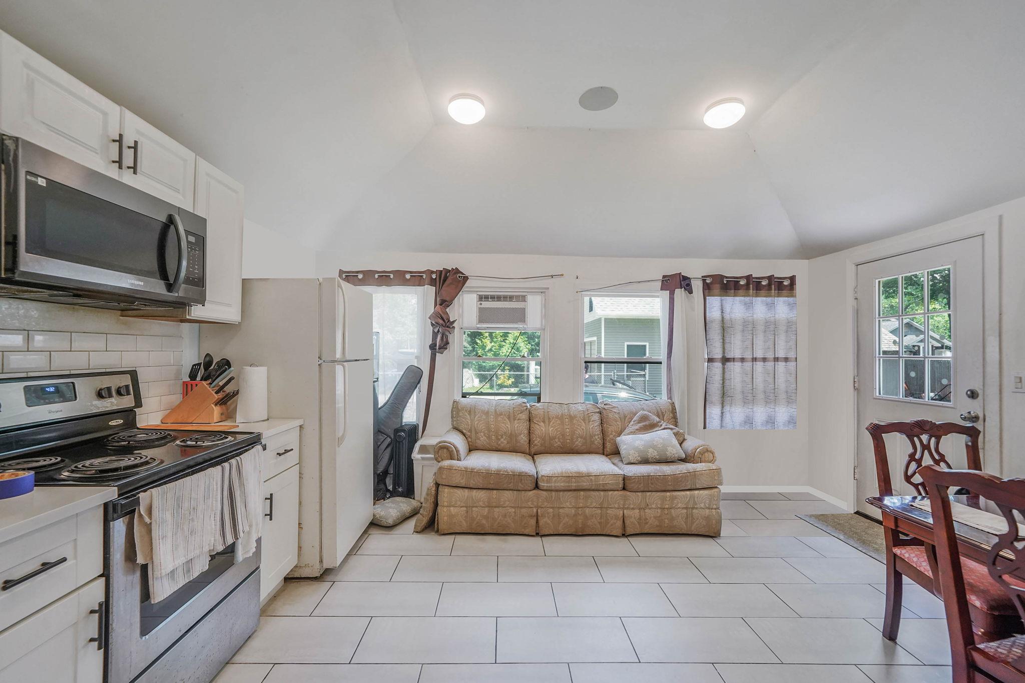 #10 photo, 27 Dana Avenue, サフォーク郡 Mastic , NY 11950