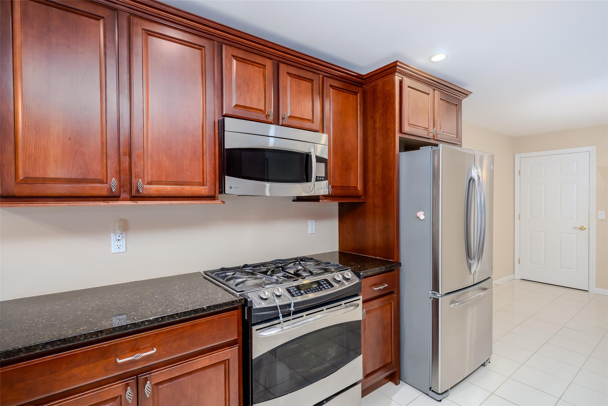 #12 photo, 166 Ira Road, サフォーク郡 Mount Sinai , NY 11766