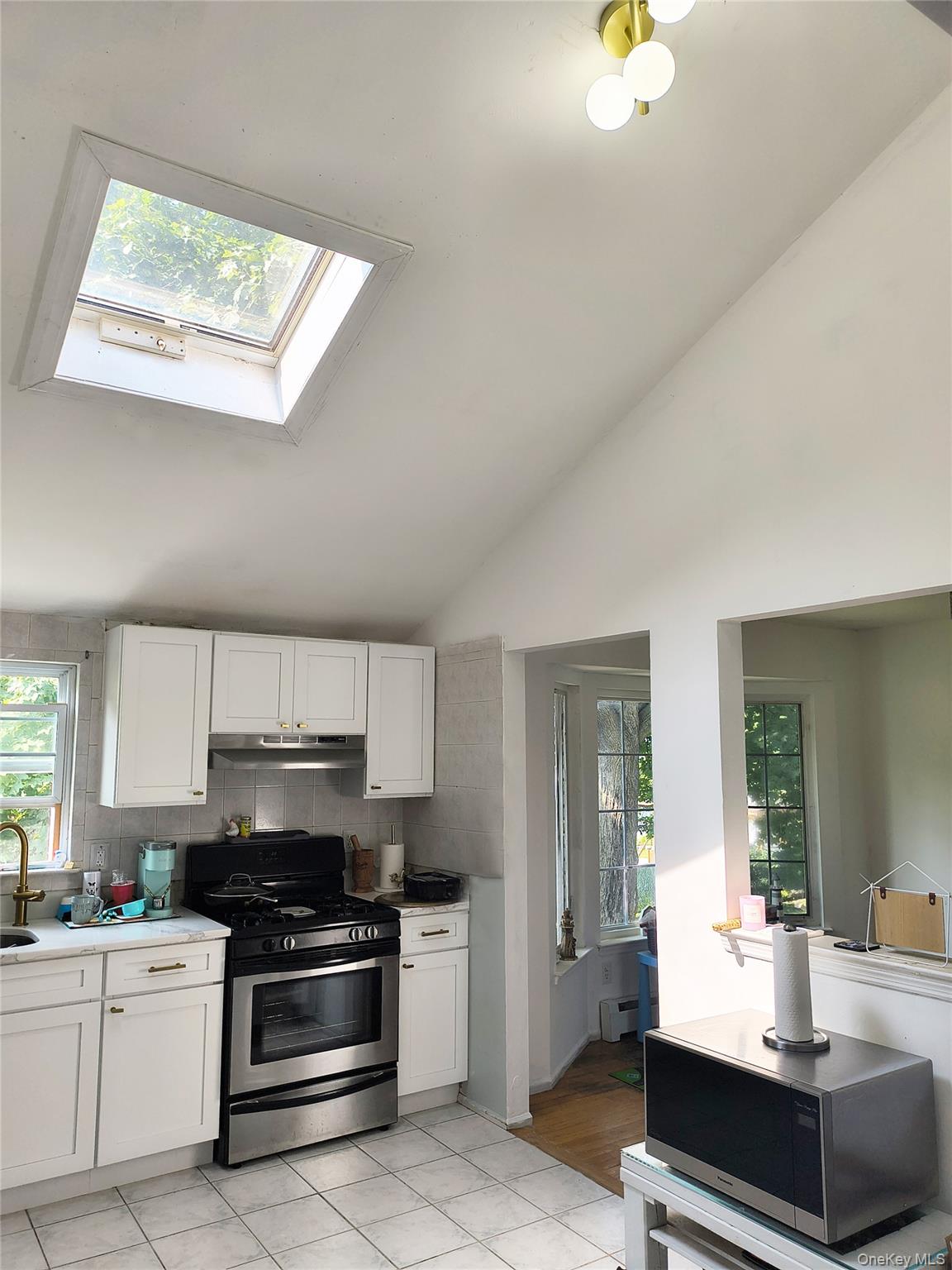 #10 photo, 1056 E Arthur Street, ナッソー郡 Uniondale , NY 11553