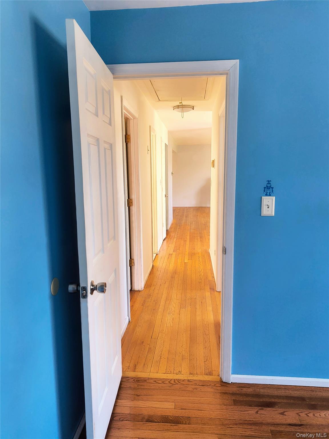 #12 photo, 1056 E Arthur Street, ナッソー郡 Uniondale , NY 11553