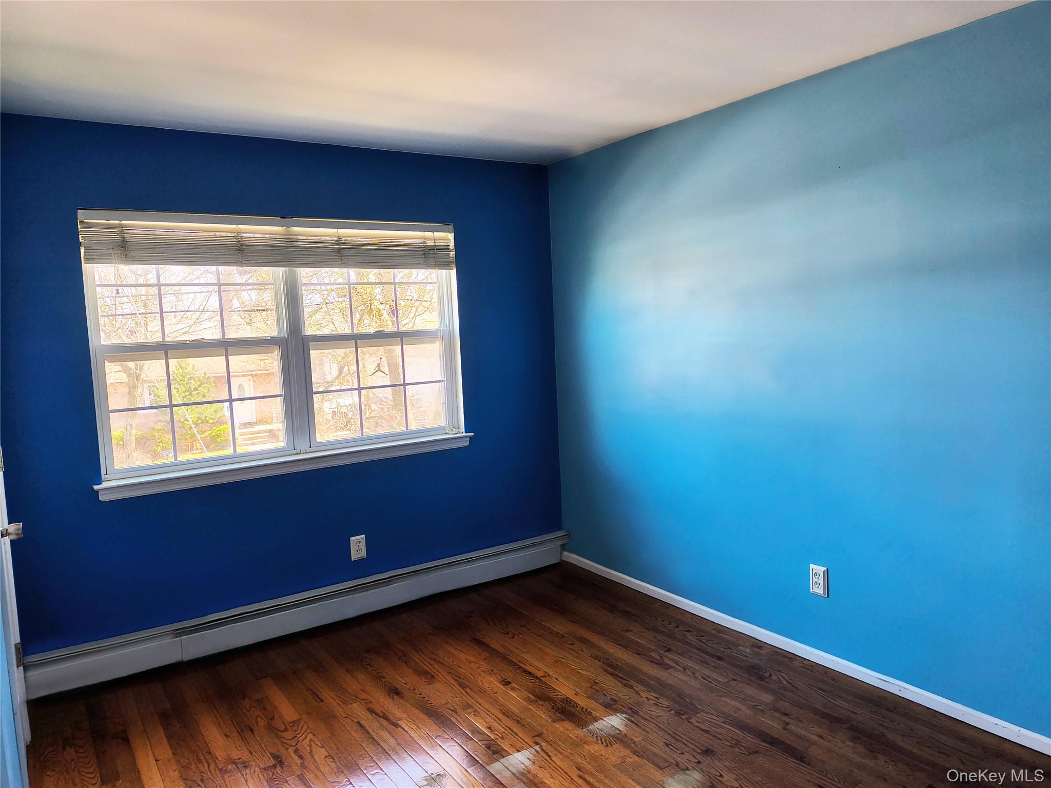 #14 photo, 1056 E Arthur Street, ナッソー郡 Uniondale , NY 11553