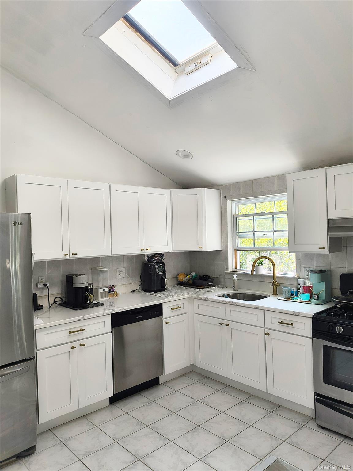 #8 photo, 1056 E Arthur Street, ナッソー郡 Uniondale , NY 11553