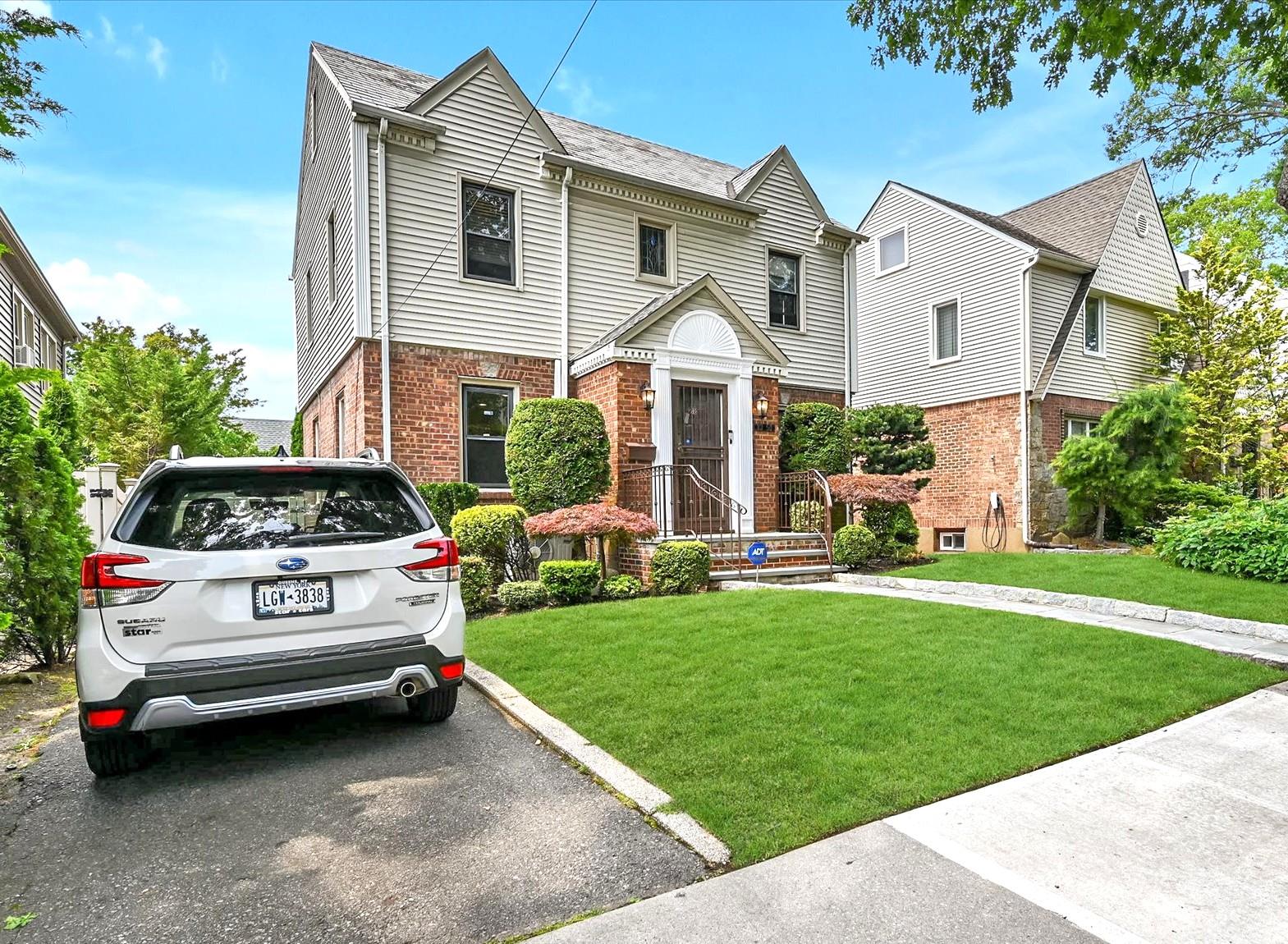 #18 photo, 33-50 210 Street, 皇后區 貝塞 Bayside , NY 11361