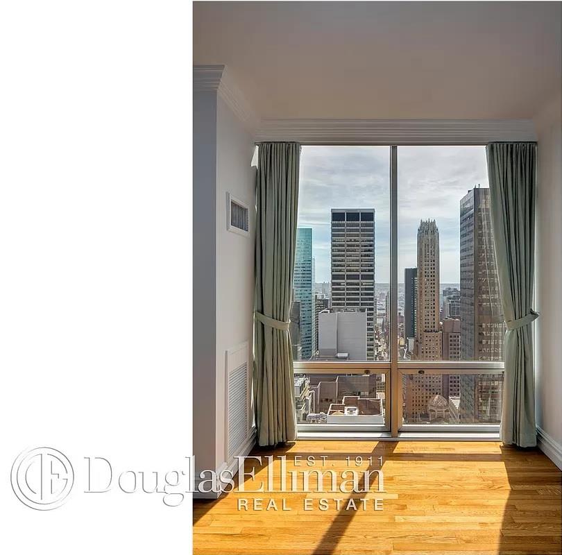 #11 photo, 641 5TH Avenue, マンハッタン Midtown East , NY 10022