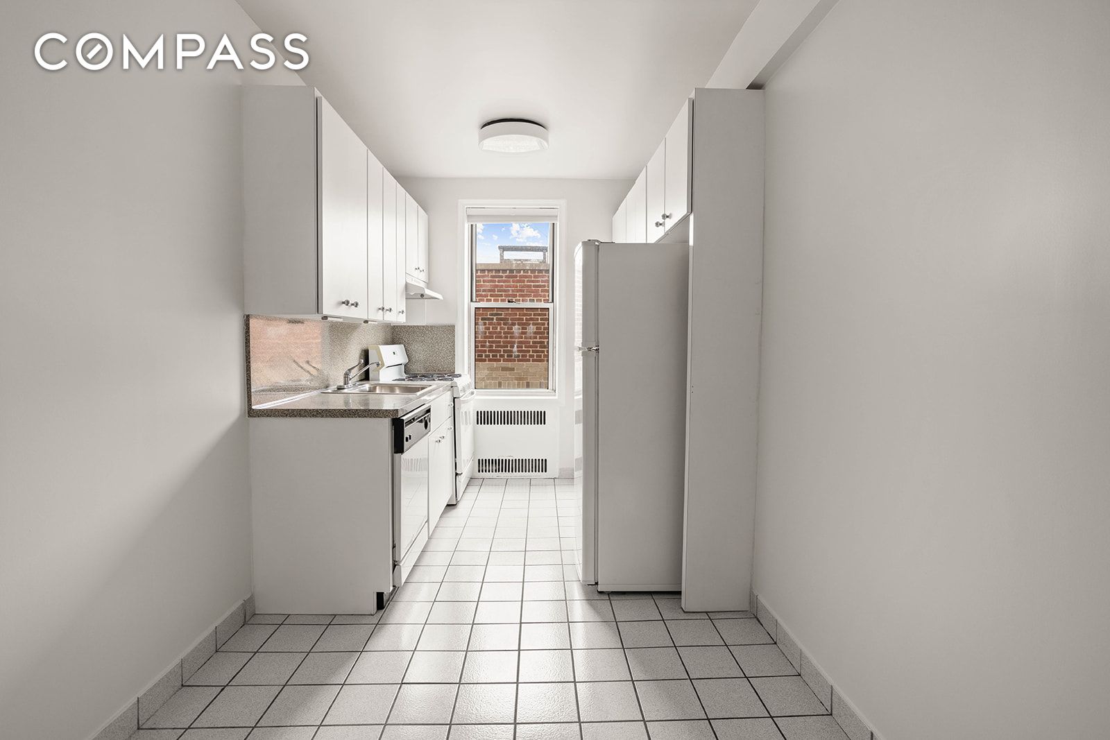 #11 photo, 76-12 35th Avenue, クイーンズ区 Jackson Heights , NY 11372