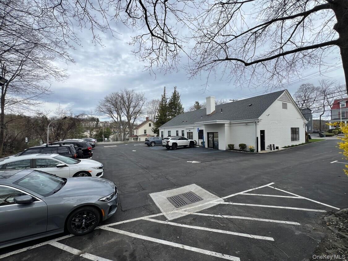 #7 photo, 500 Ashford Avenue, Ardsley , NY 10502