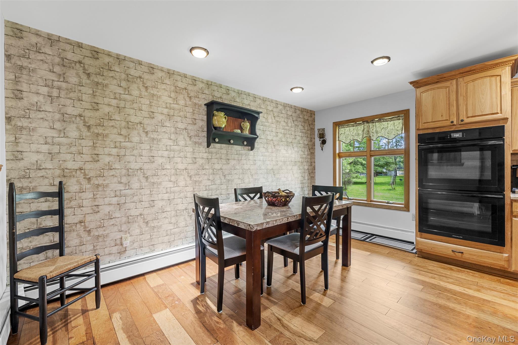 #11 photo, 1252 Albany Post Road, Gardiner , NY 12525