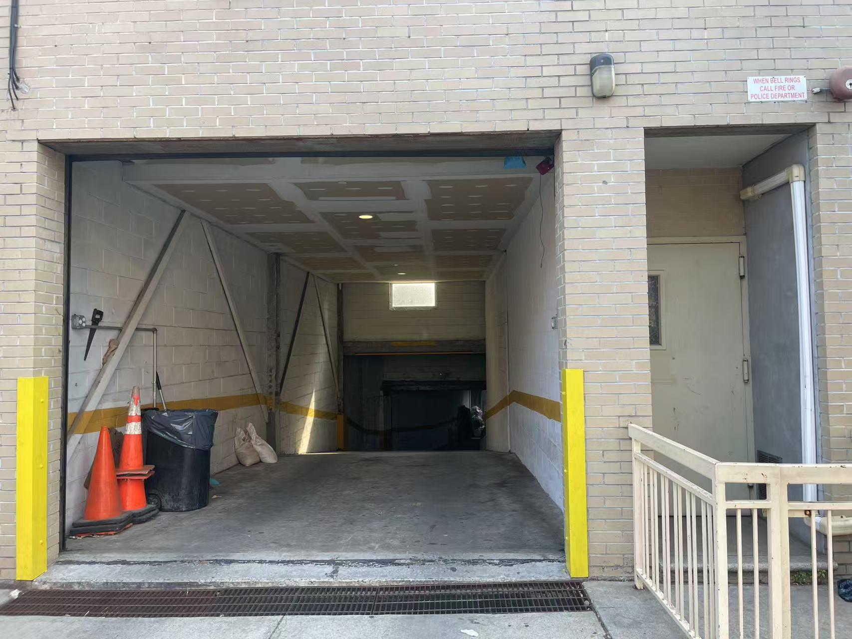 #9 photo, 40-48 97 st, クイーンズ区 Corona , NY 11368