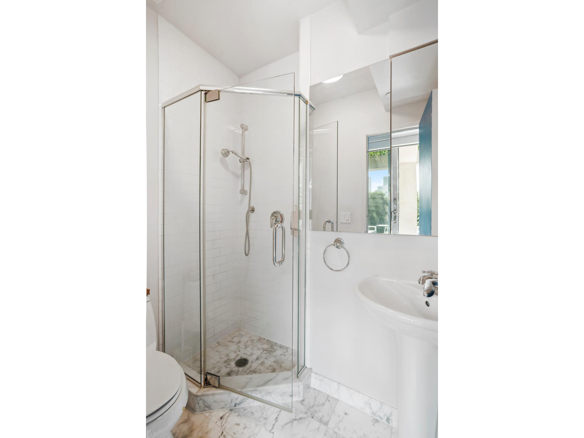 #15 photo, 435 E 76TH Street, マンハッタン Lenox Hill , NY 10021