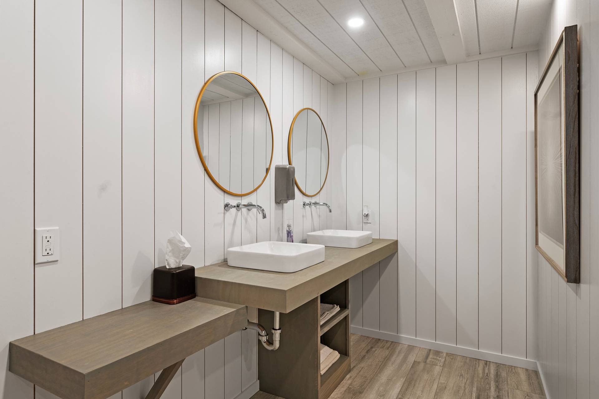 #16 photo, 142 Montauk Highway, サフォーク郡 Westhampton , NY 11977