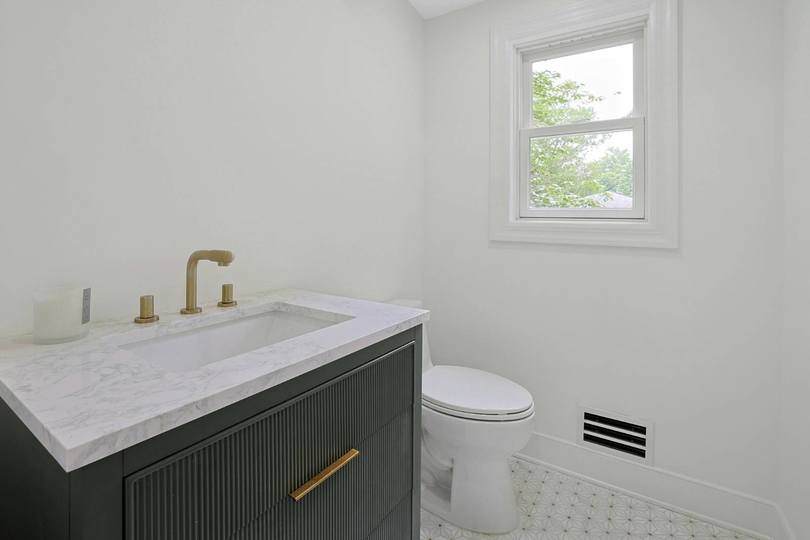 #13 photo, 5431 Arlington Avenue, ブロンクス区 West of Highway, Estate Area , NY 10471