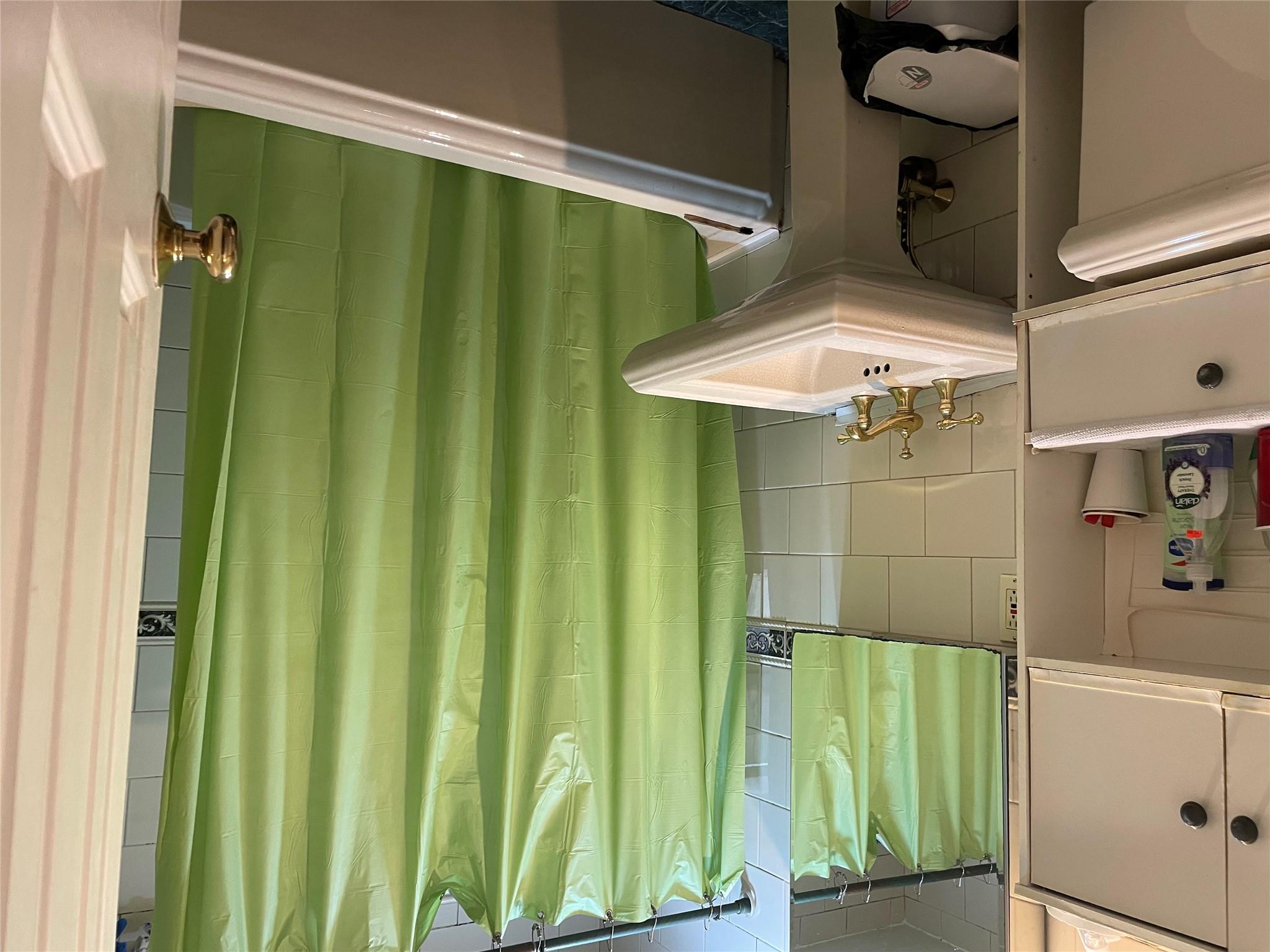 #4 photo, 24580 61st Avenue, クイーンズ区 Little Neck , NY 11362