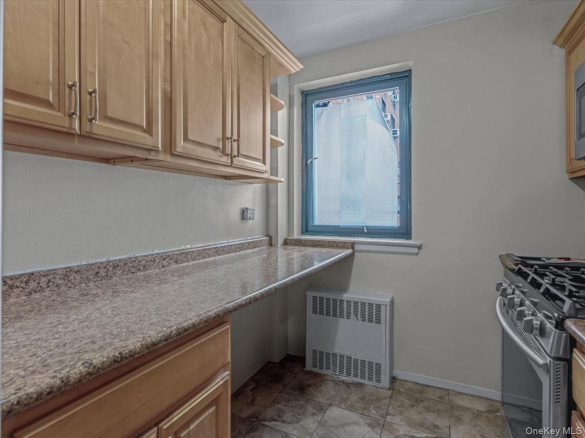 #5 photo, 87-50 204 Street, Hollis , NY 11423