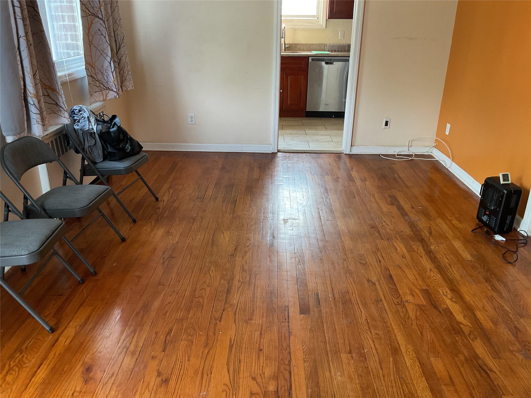 #9 photo, 131-30 Laurelton Parkway, クイーンズ区 Rosedale , NY 11422