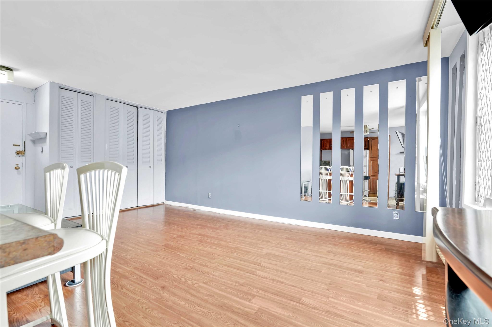 #13 photo, 68-15 Selfridge Street, クイーンズ区 Forest Hills , NY 11375