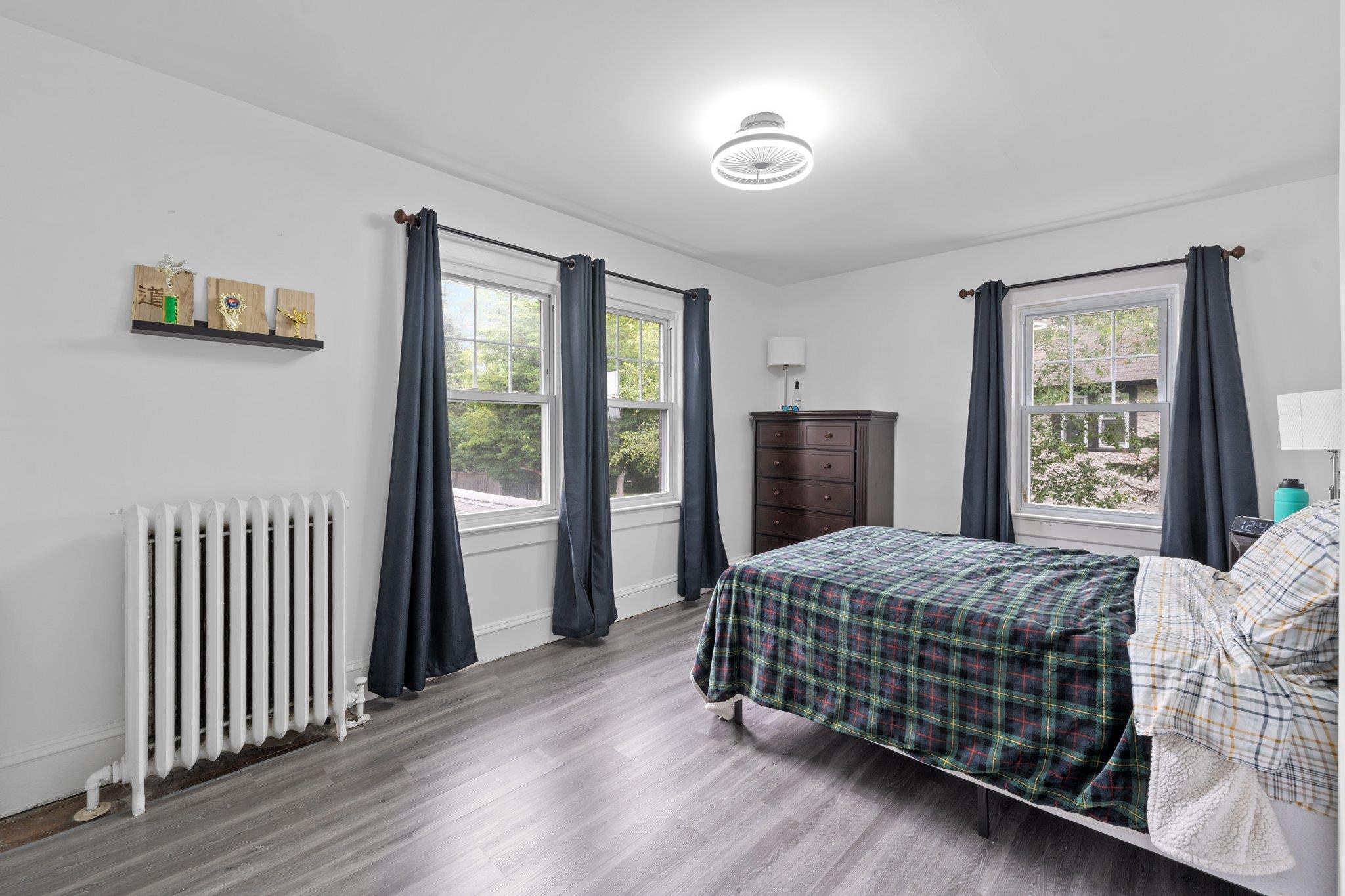 #13 photo, 17 Sachem St Street, ناسو East Rockaway , NY 11518