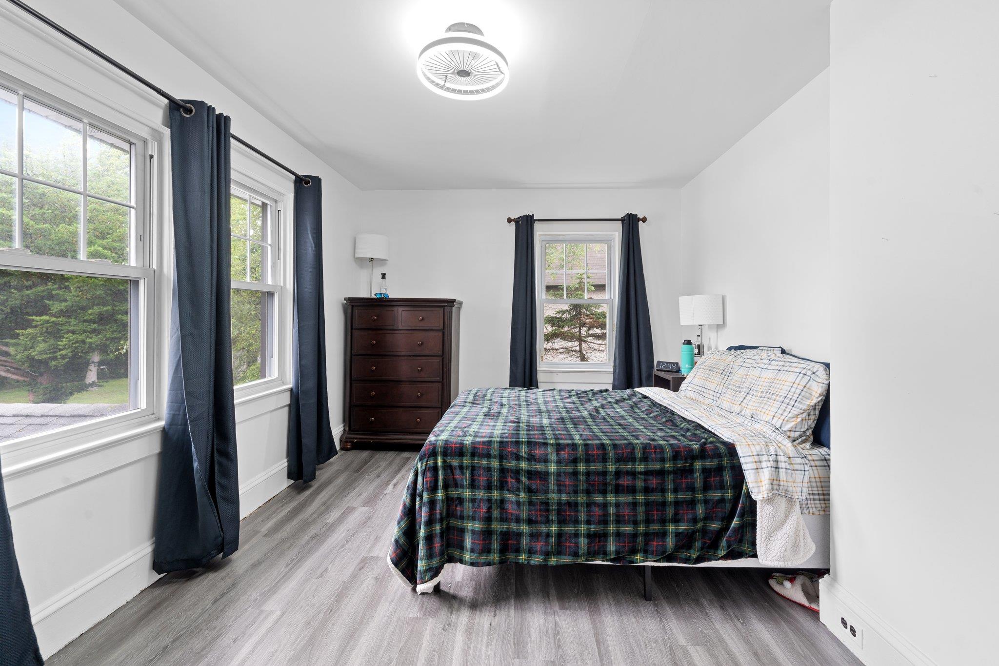 #14 photo, 17 Sachem St Street, ناسو East Rockaway , NY 11518